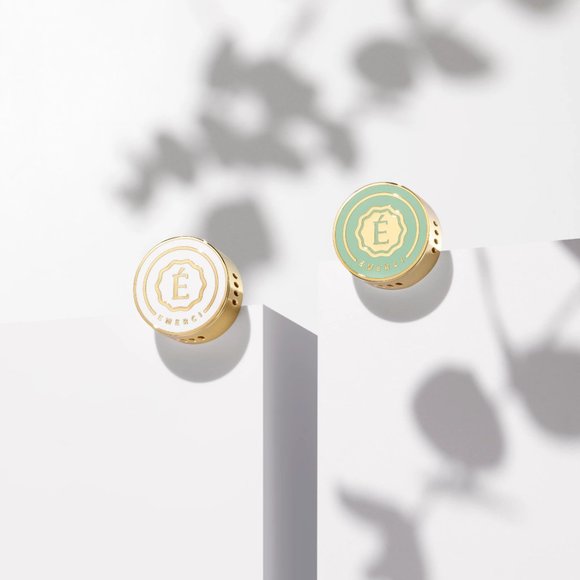 Émerci White Luxury Car Vent Clip On Air Freshener Gift Set - Picture 5 of 9